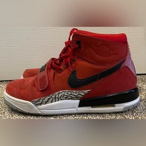 Nike Youth 7 Air Jordan Legacy 312 Toro GS Hi Top Sneakers AT4040-601 Red Suede